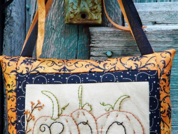 Halloween BOO embroidery pumpkin Pattern  - primitive pillow stitchery tuck seam