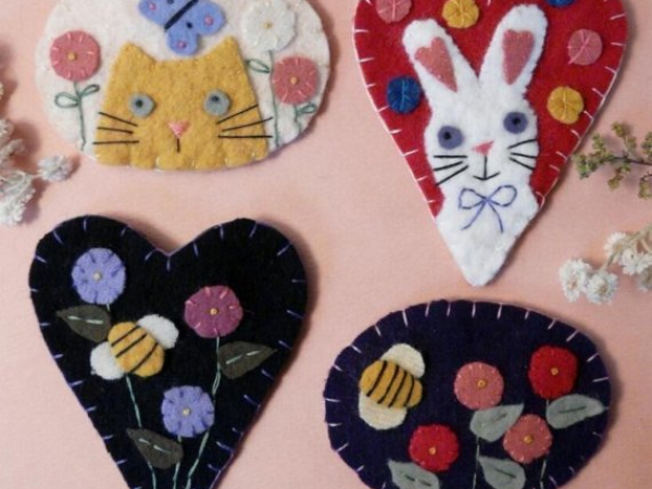 SPRING WOOL PINS cat bunny bee