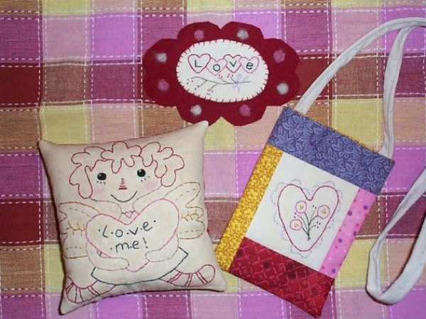 Lil bit of LOVE embroidery pattern 3 designs