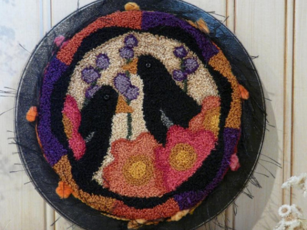 2 CROWS Needlepunch Pattern fall prim