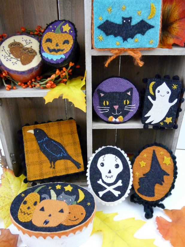 Halloween pin ornaments treat box pattern