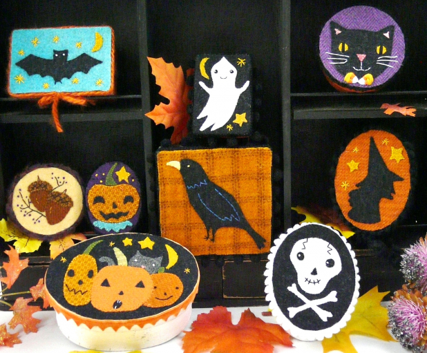 Halloween pin ornaments treat box pattern