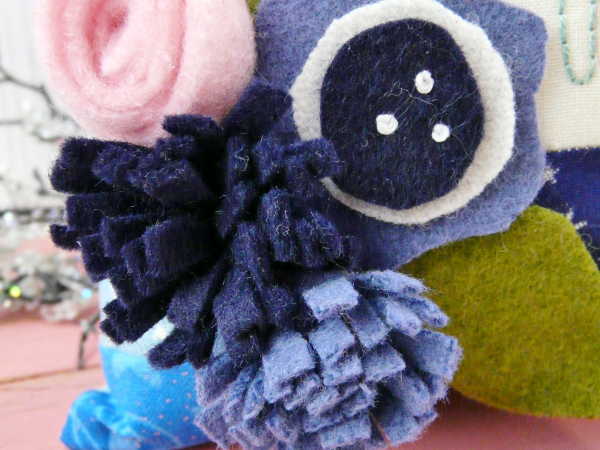 hand embroidery cat felt flowers pattern