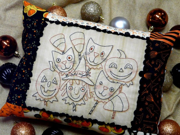 Ghoul Friends Stitchery embroidery pillow pattern