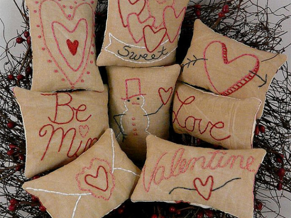 Valentine Stitchery mini pillows pattern ornies bowl filler