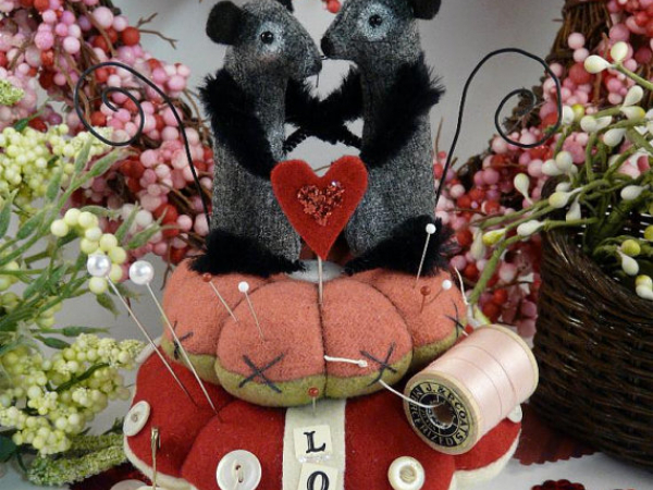 Love...on a pin cushion valentine mice mouse pattern