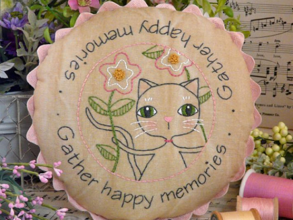Gather happy memories cat embroidery Pattern