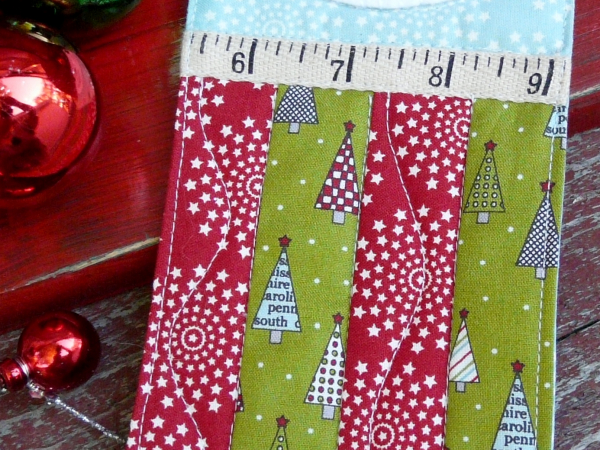 A vintage Christmas mini Quilts pattern snowman