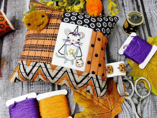 Halloween Pinnie- Embroidery & quilted pincushion pattern #421