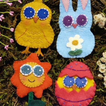SWEETEST EASTER PINS Pattern chick bunny egg flower wool