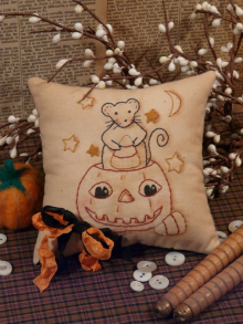 Midnight Halloween snack Stitchery pattern Midnight Halloween snack Stitchery pattern mouse pumpkin