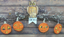 Halloween Boo Owl & Pumpkin ornaments swag pattern Halloween Boo Owl & Pumpkin ornaments swag pattern