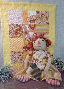 Bee Happy Raggedy Gal doll and Quilt Pattern Bee Happy Raggedy Gal doll and Quilt Pattern