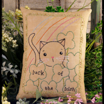 Luck of the Irish cat embroidery pattern #323
