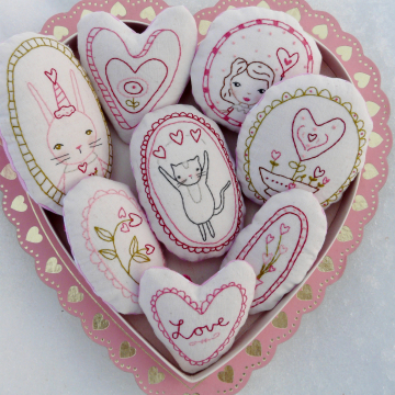 Sweetest Love- 8 embroidery designs, ornaments & bowl fillers pattern #380