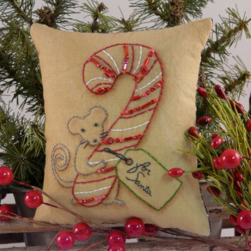 "For Santa" Mouse Stitchery pattern