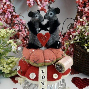 Love...on a pin cushion valentine mice pattern