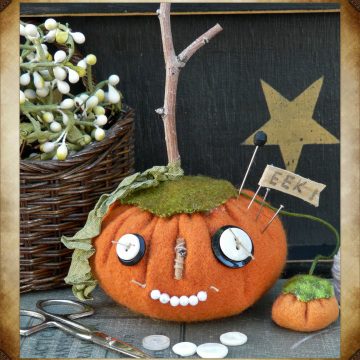Prim Pumpkin pincushion Halloween pattern
