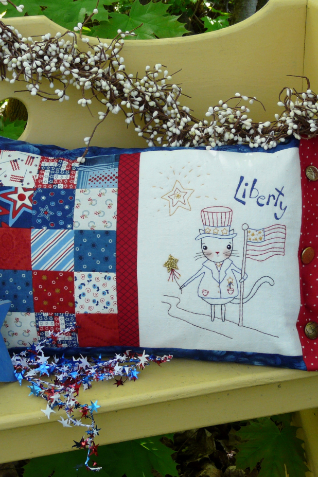 Liberty patchwork pillow cat embroidery pattern #329