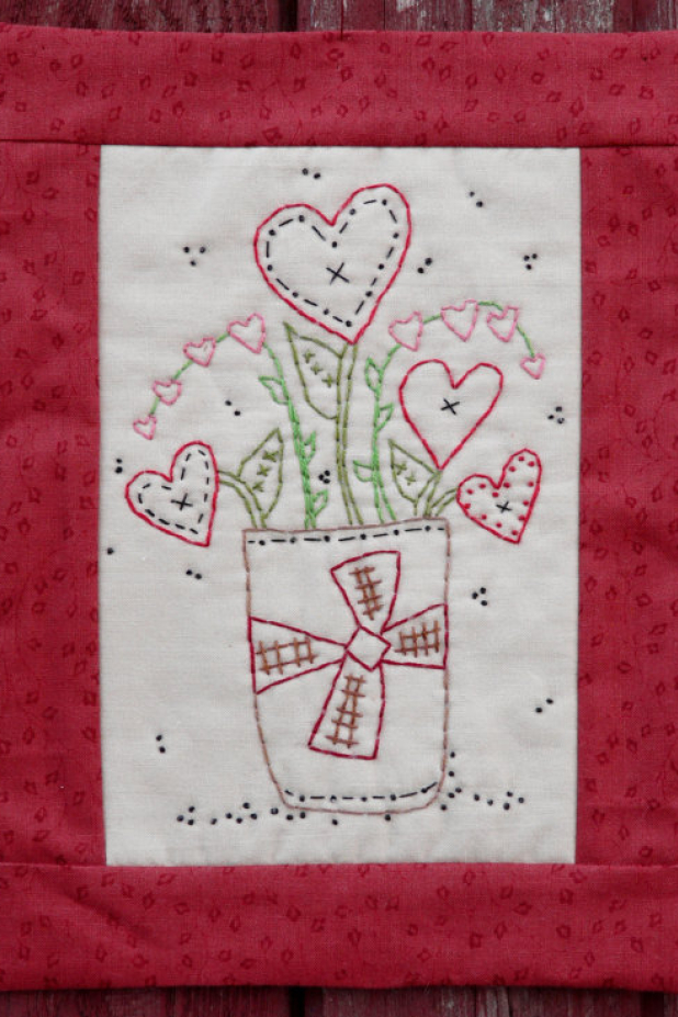 Valentine Bouquet stitchery pattern
