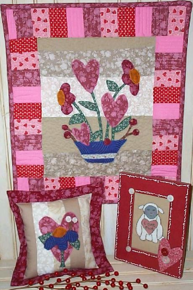 "Flowers of Love" Quilt pattern "Flowers of Love" Quilt pattern wall hanging hearts