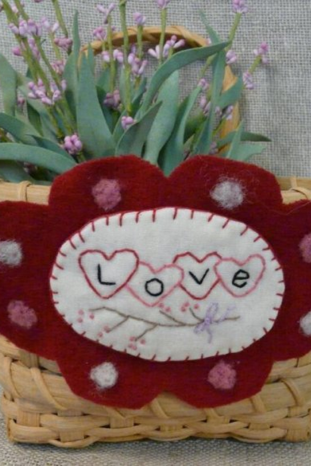 Lil bit of LOVE embroidery pattern Lil bit of LOVE embroidery pattern wool