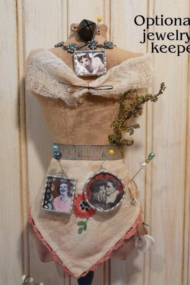Mannequin dress form pin keep pattern