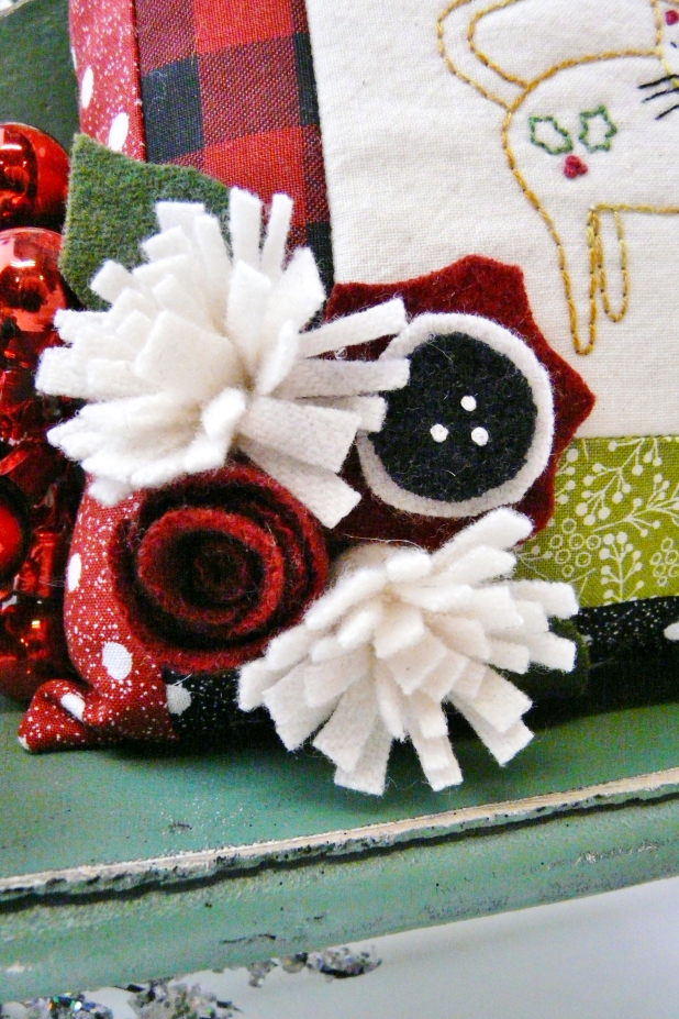 December Kitty Cat Embroidery pillow pattern #401 felt wool craft flowers pattern