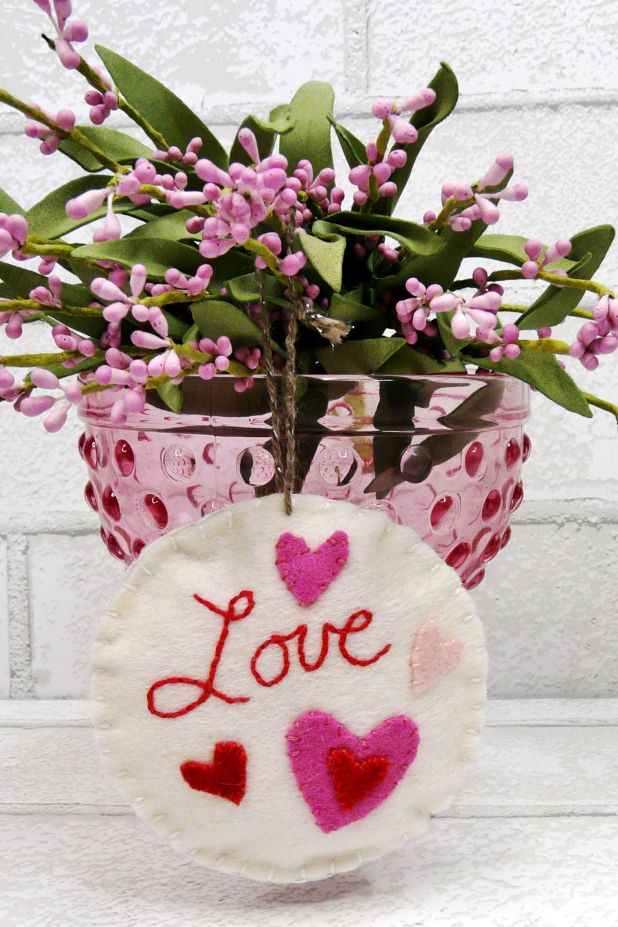 Sweet Valentine wool Ornaments Pattern 429