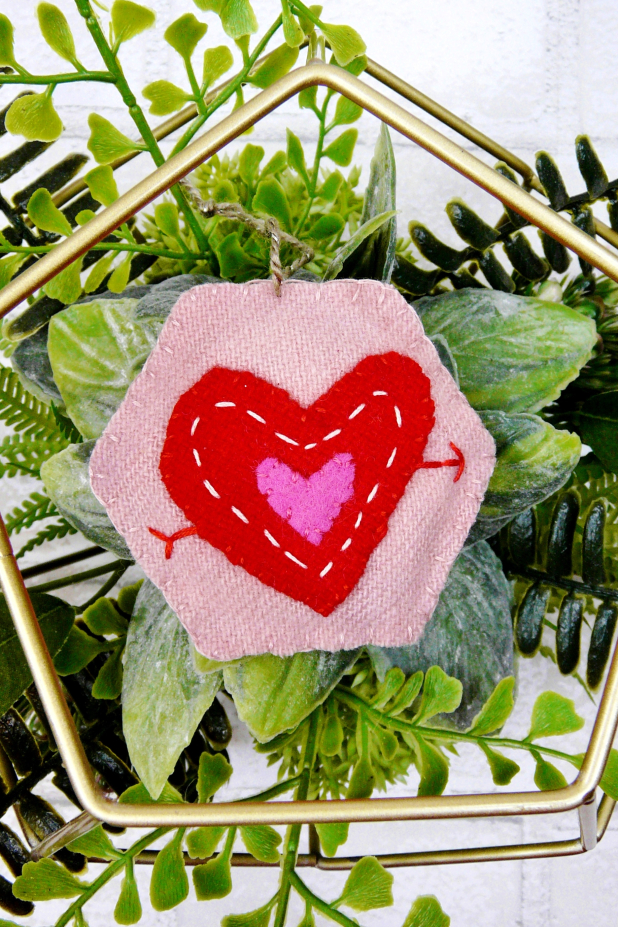 Sweet Valentine wool Ornaments Pattern 429