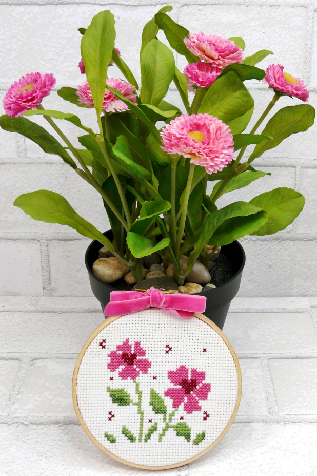 valentine cross stitch ornaments hearts in hoops pattern Valentine cross stitch 6 Pattern - set hoop stitchery embroidery 448