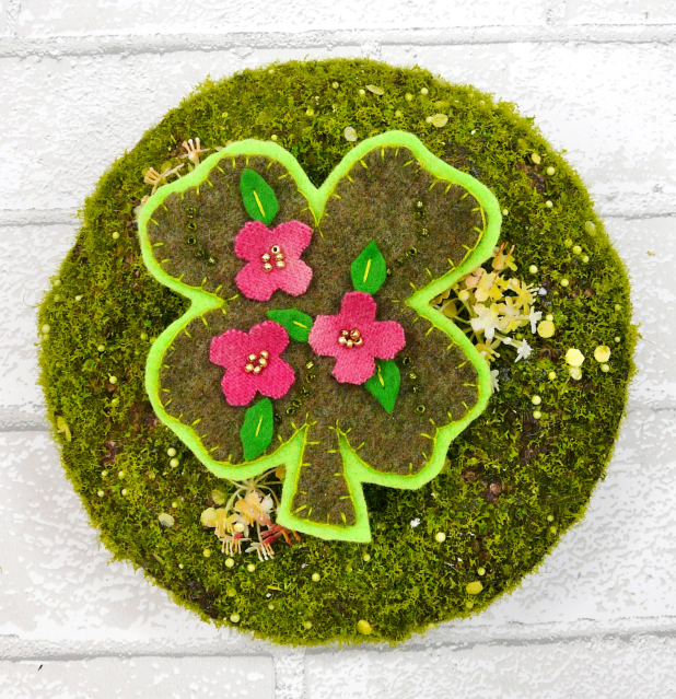 Lucky St. Patrick's day Ornaments & Pins pattern Wool & Felt pins & ornaments St. Patricks day design