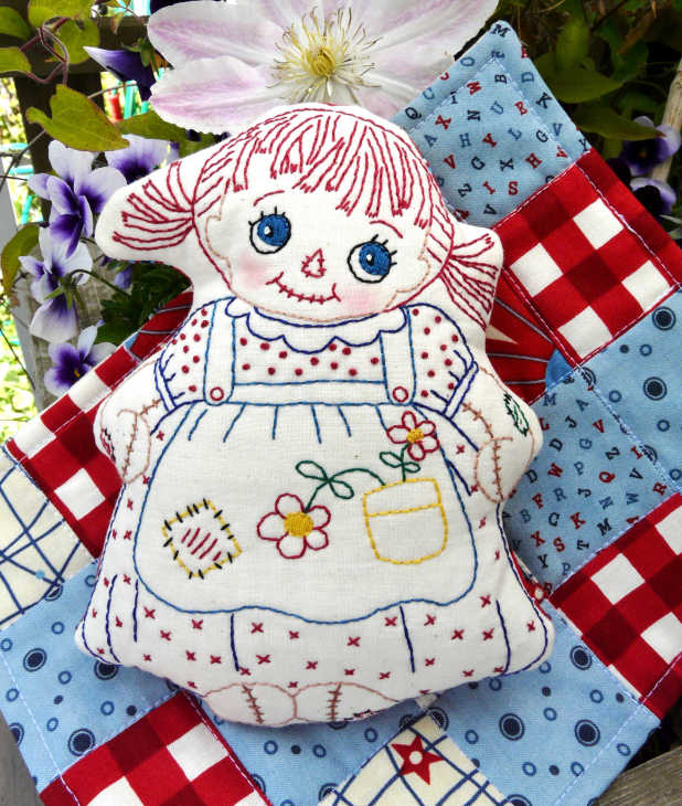 Raggedy Ann doll - embroidery pattern with quilt