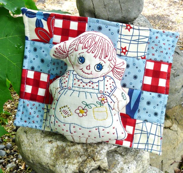 Raggedy Ann doll - embroidery pattern with quilt