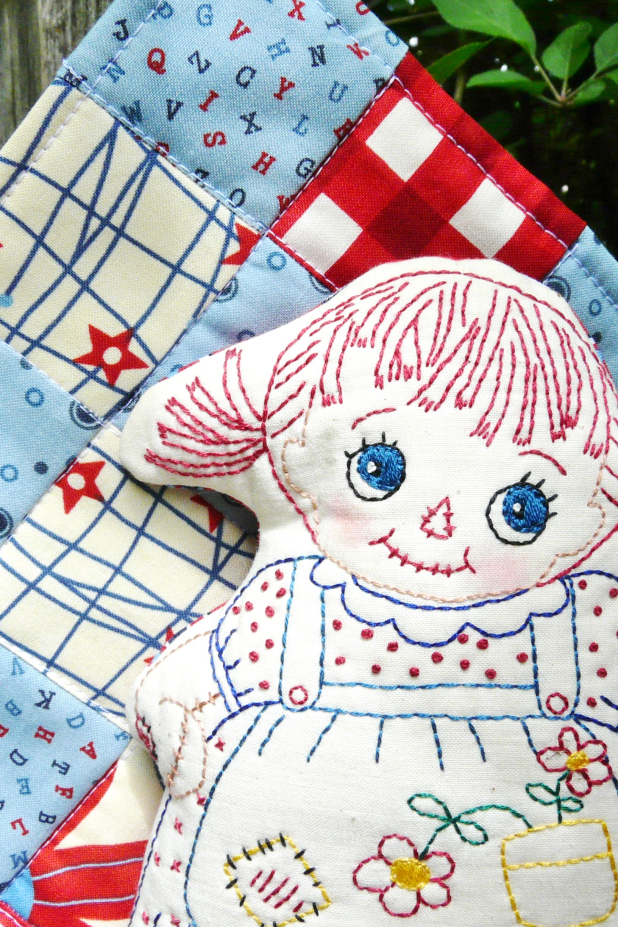 Raggedy gal embroidery doll and mini Quilt pattern Raggedy Ann doll - embroidery pattern with quilt