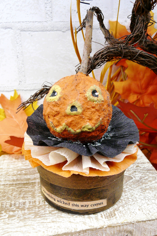 Halloween vintage pumpkin like box - cotton spun crepe paper