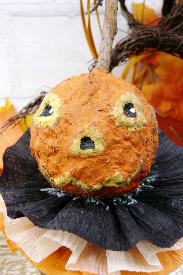 Halloween vintage pumpkin like box - cotton spun crepe paper