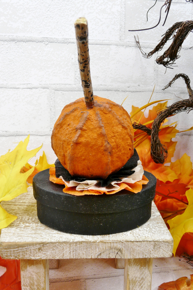 Trick or treat Cotton Spun Spooky Pumpkin - Jack o' lantern vintage like Halloween display box halloween pumpkin treat box cotton spun