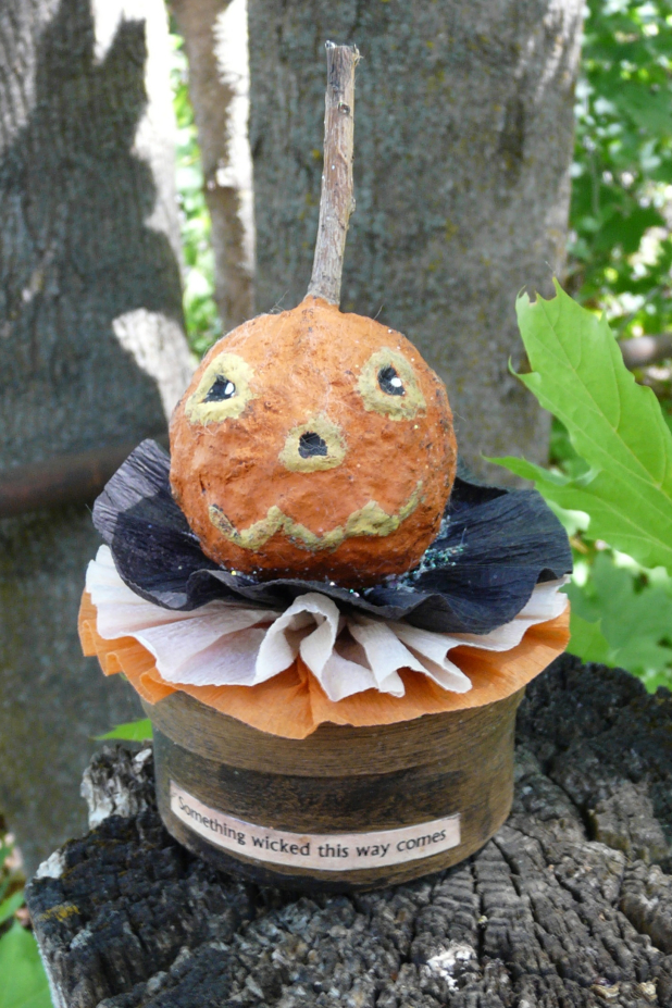 Halloween vintage pumpkin like box - cotton spun crepe paper