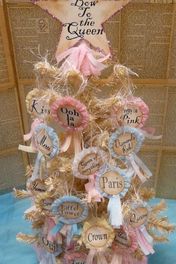 French Ornaments paper & tree star pattern