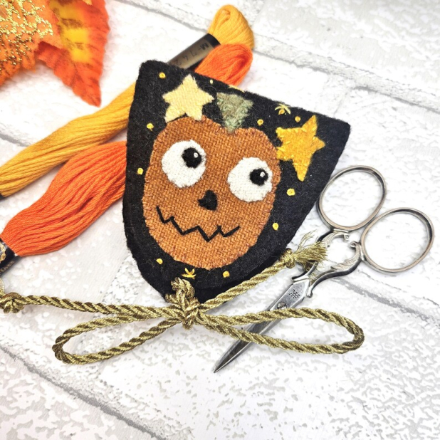 Halloween kitty make do pincushion doll needlecase pattern