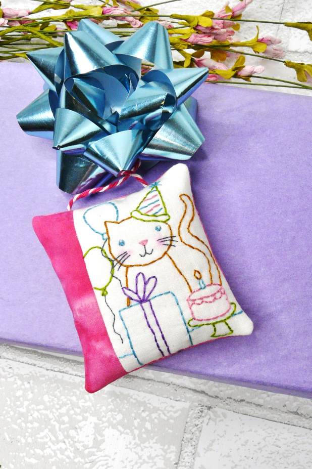 kitty cat kitten birthday embroidery 8 designs pattern