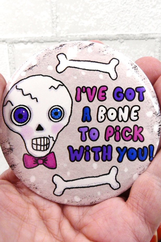 Skull bones art button 3 inches - Halloween Pin Skull bones art button 3 inches - Halloween Pin