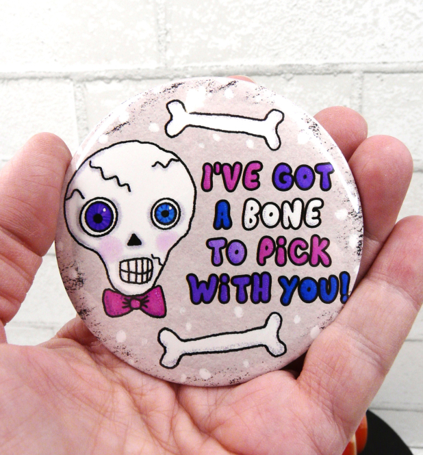 Skull bones art button 3 inches - Halloween Pin Skull bones art button 3 inches - Halloween Pin